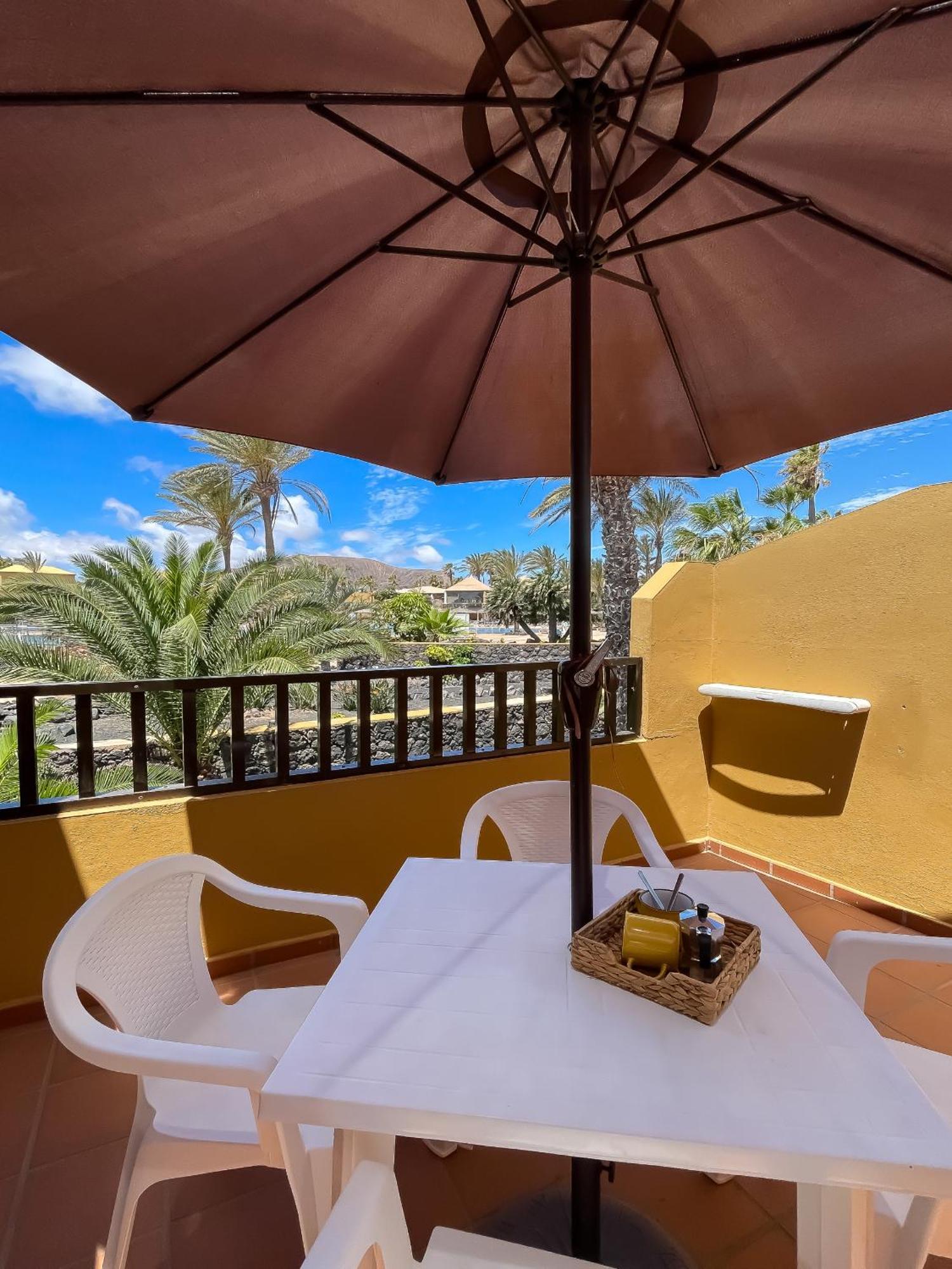B-rent Casa Angela Pool View Apartment Corralejo